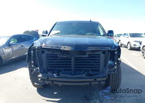 2015 Cadillac Escalade Luxury z USA, uszkodzony, nr VIN 1GYS3MKJ8FR739404